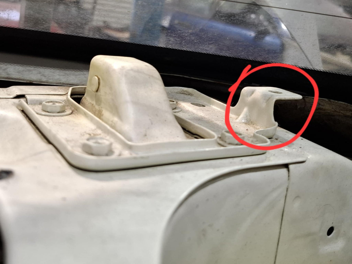 Nissan Silvia 200SX S14 parcel shelf