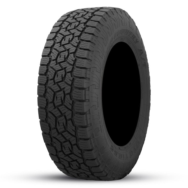 TOYO OPEN COUNTRY A/T III - 255/70R16 120/117S tyre mounted on wheel